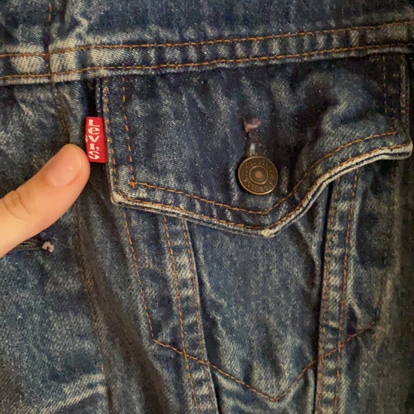 Vintage Levi’s Denim Jacket - Picture 2 of 5